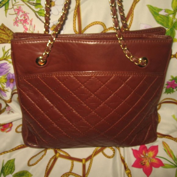 ❤️LOUISE FONTAINE CHOCOLATE BROWN QUILTED LEATHER 4 COMPARTMENT CHAIN BAG PURSE - Picture 3 of 9